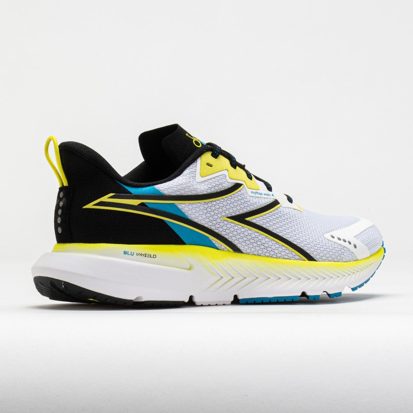 Diadora Mythos Blushield Volo 4 Men's White/Black/Evening Primrose